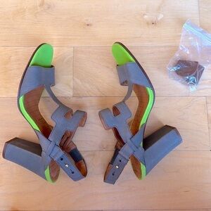 new Chie Mihara ‘Marmeid’ Colorblock Leather Sandals in Gray & Green, size 8